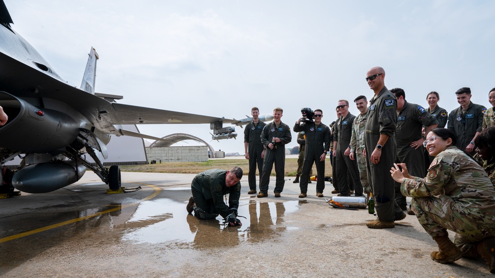 Wolf Pack sends off Wolf II, Col. Jeffrey Shulman