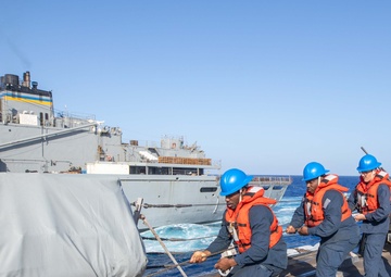 Gravely, Supply Conduct Replenishment-at-Sea in the Mediterranean