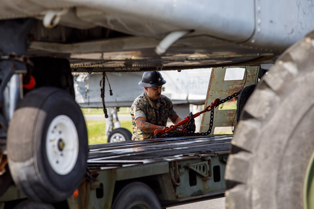 MCAS Iwakuni conducts emergency response training with JMSDF.