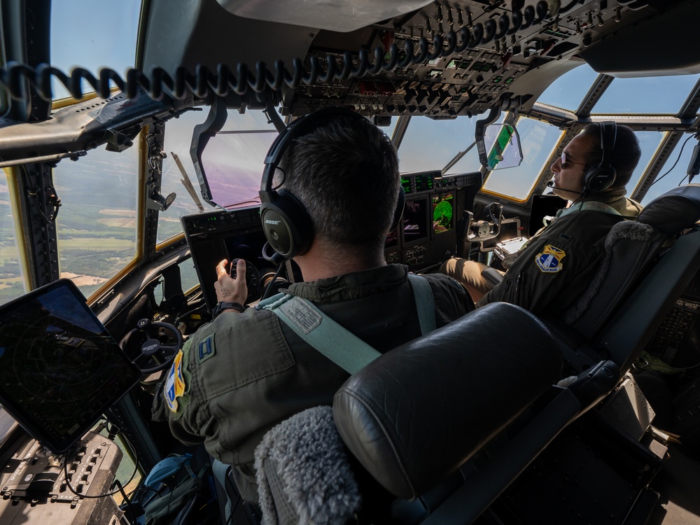 39th Rescue Squadron executes combat search and rescue training