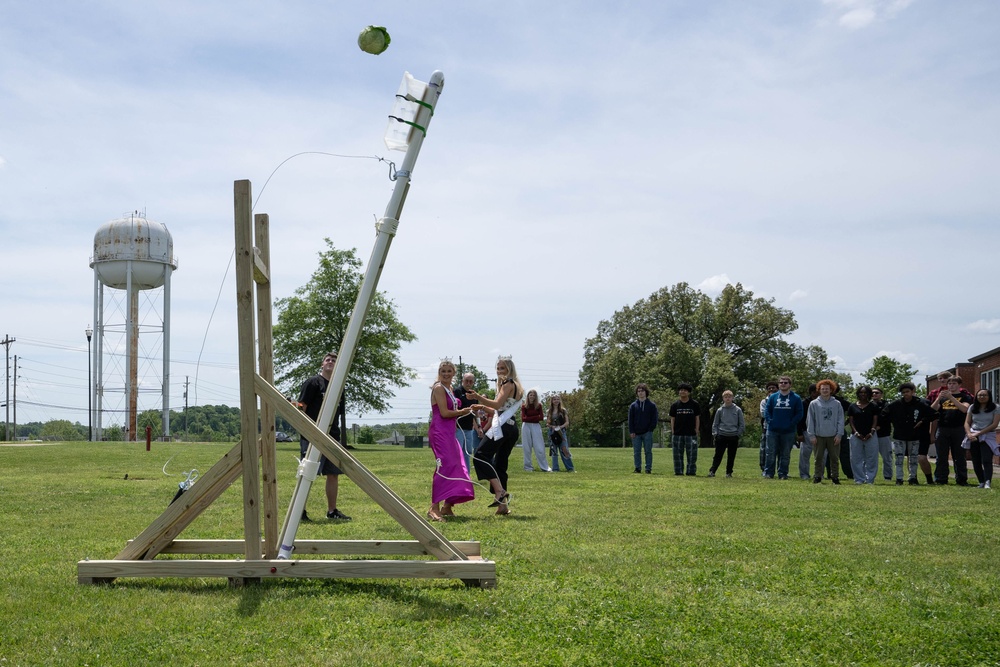 Miss America, Miss America's Teen 2024 Fort Knox Visit