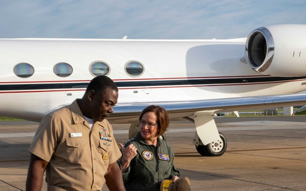 CNO Visits Naval Naval Air Station Oceana