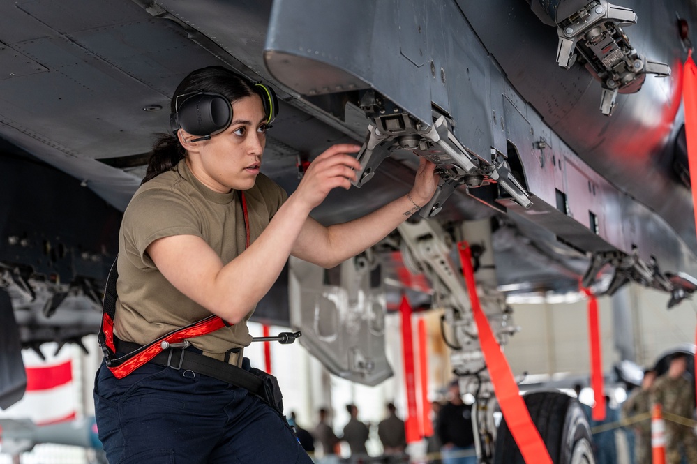 Quarterly Load Crew Competition