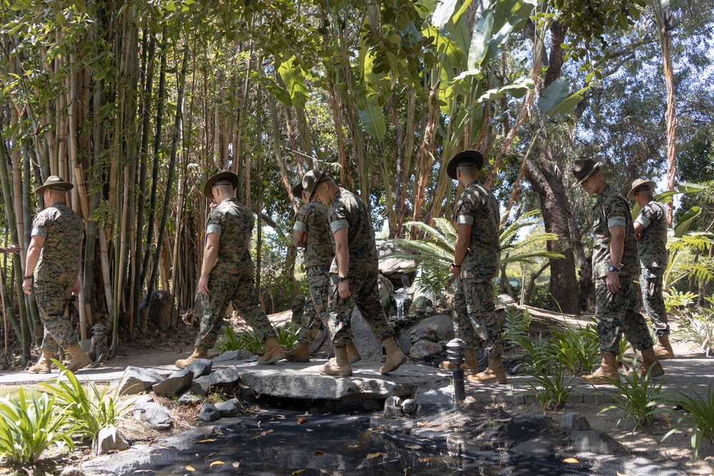 Support Battalion tours CGs House