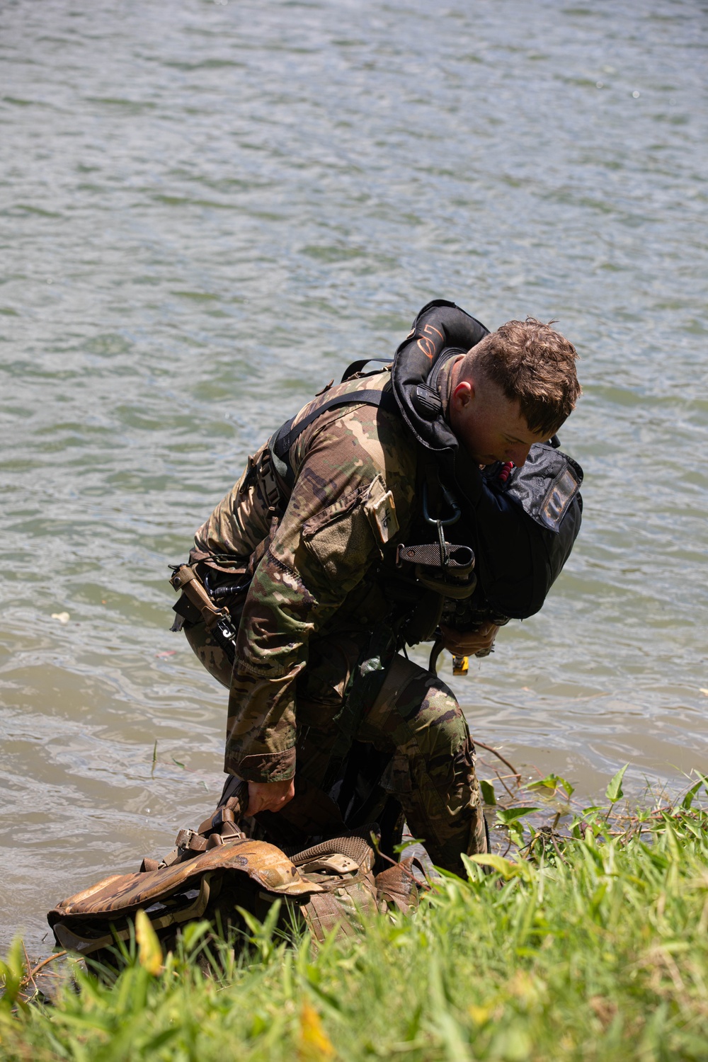 Jungle Operations Training Course Soldiers Conduct Culminating Exercise