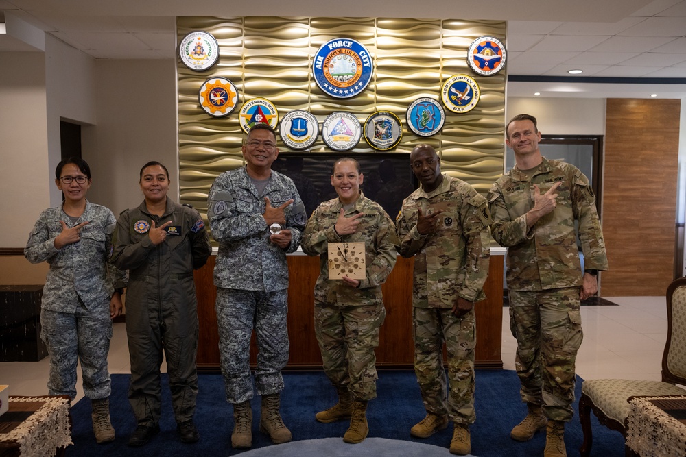 Balikatan 24: U.S. Patriot battalion leadership meets with Clark Air Base commander