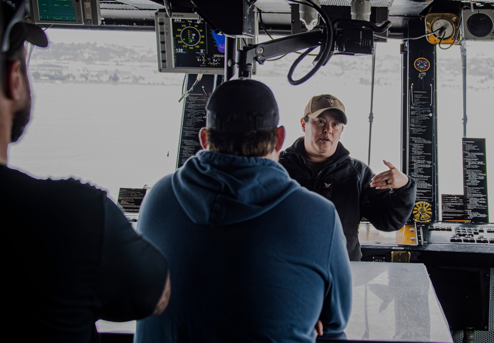 Aspire Center Veterans Tour USS Carl Vinson (CVN 70)