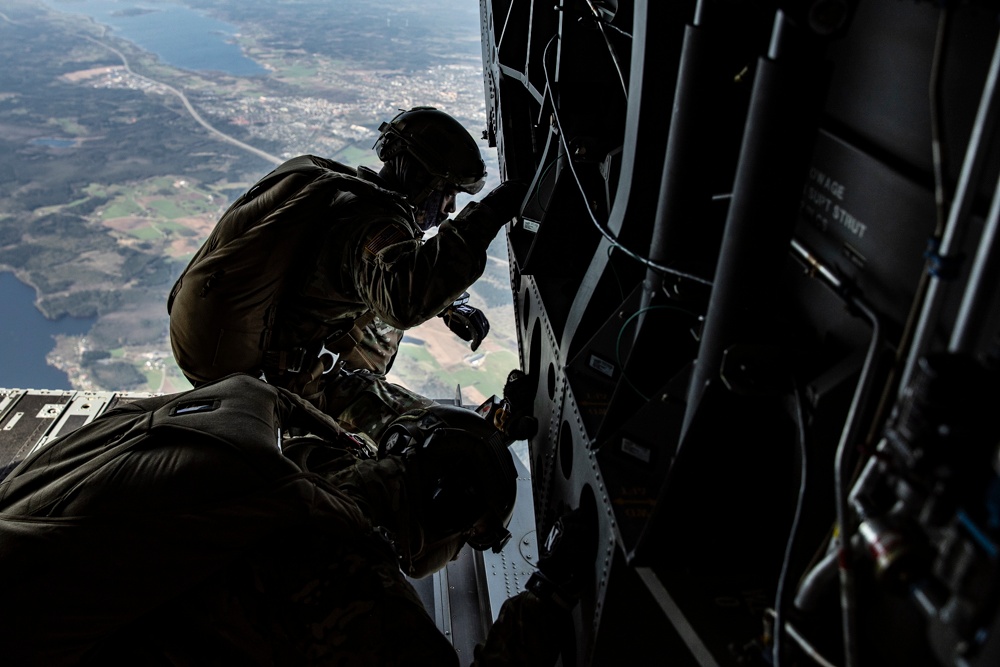 5th Quartermaster TADC executes MFF jump at Swift Response 24