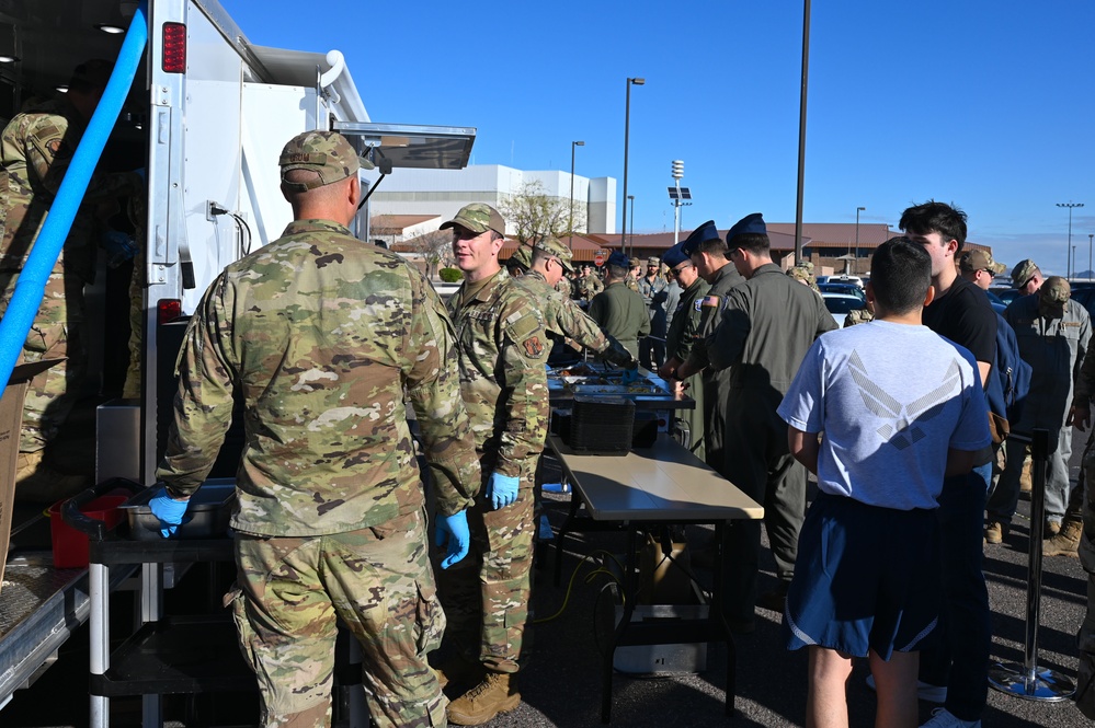 Copperheads train with Disaster Relief Mobile Kitchen Trailer