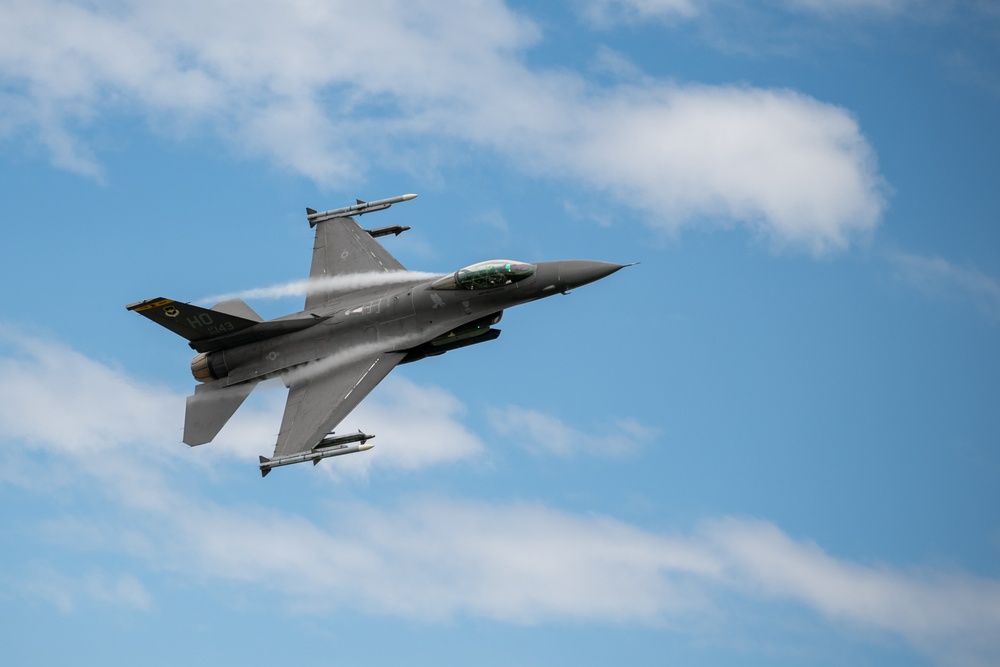 F-16 Fighting Falcon performs sortie