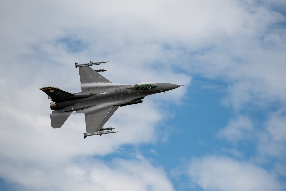 F-16 Fighting Falcon performs sortie