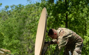 Missouri combat communications Airmen conduct mock deployment exercise