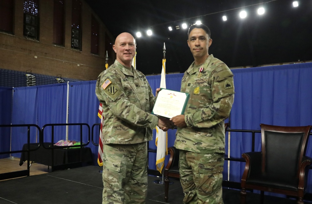 74th Troop Command HHC Recognizes Change in Leadership