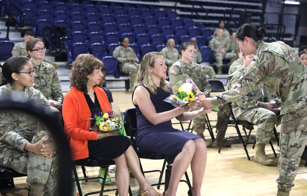 74th Troop Command HHC Recognizes Change in Leadership