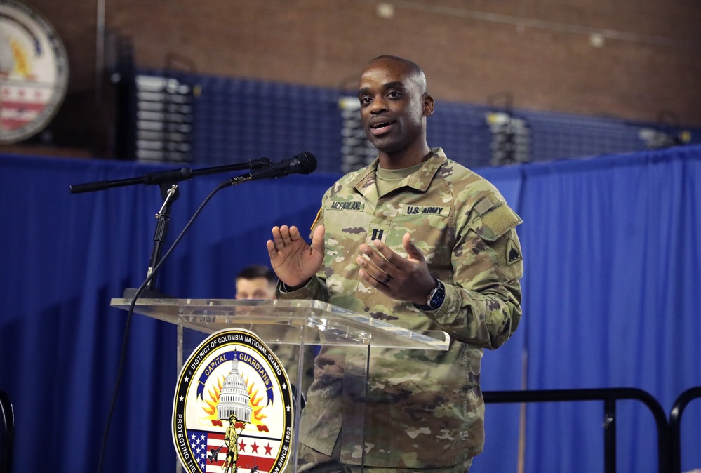 74th Troop Command HHC Recognizes Change in Leadership