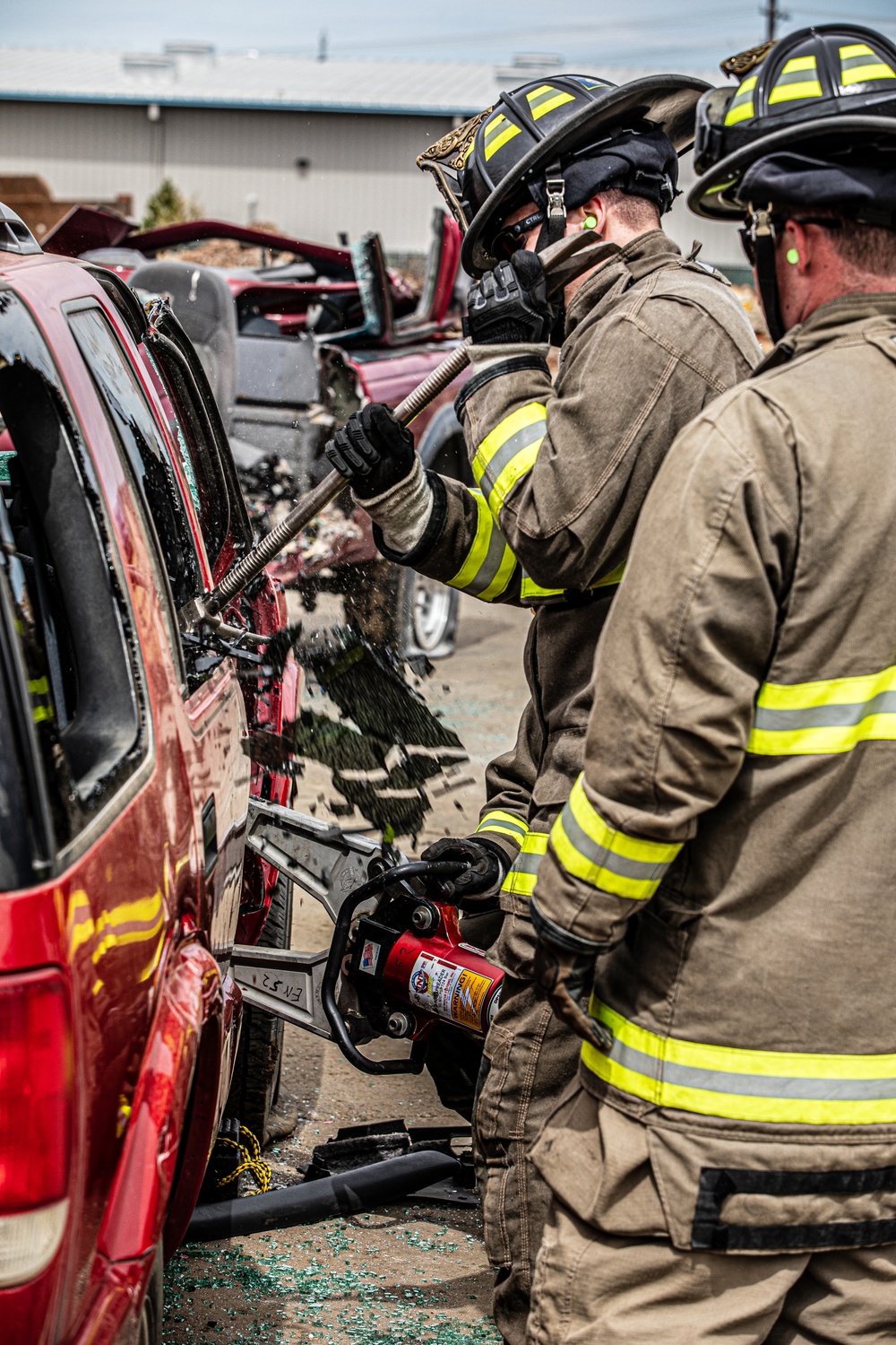 Montana Army National Guard’s 1050th, 1051st, and 1052nd Firefighter Detachments conduct vehicle extrication training.