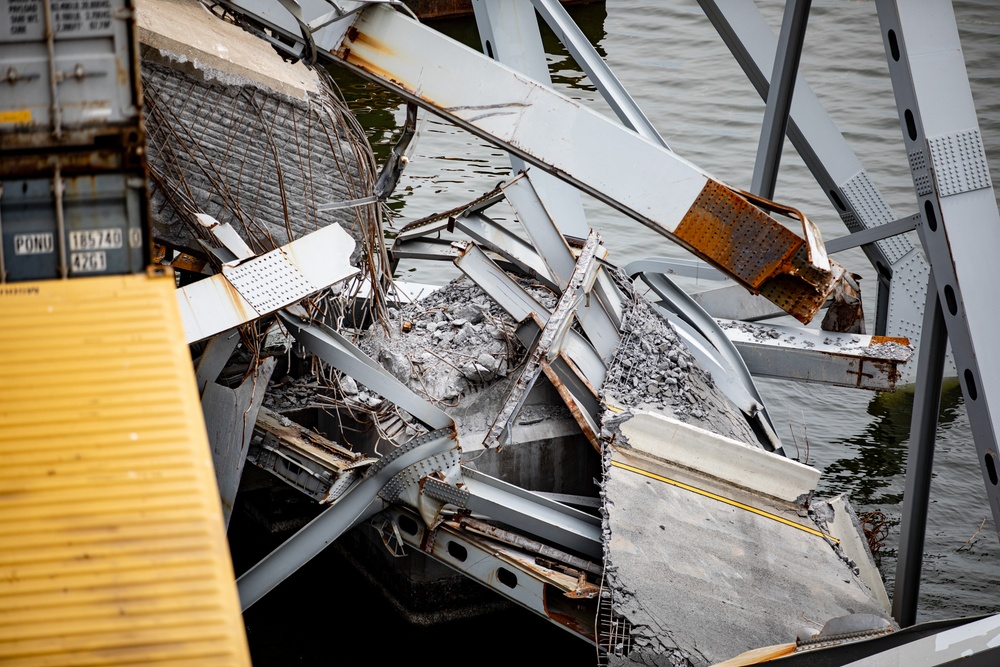 Unified Command continues debris and wreckage removal of Key Bridge