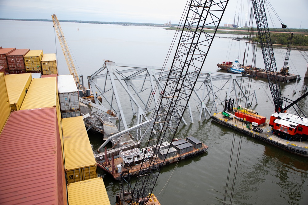 Unified Command continues debris and wreckage removal of Key Bridge