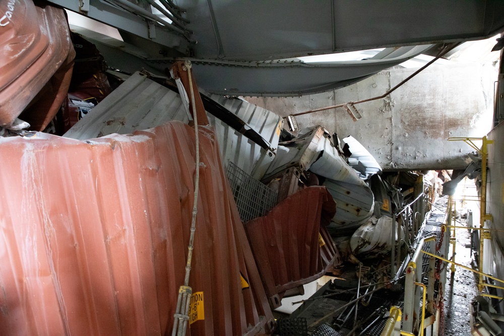 Unified Command continues debris and wreckage removal of Key Bridge