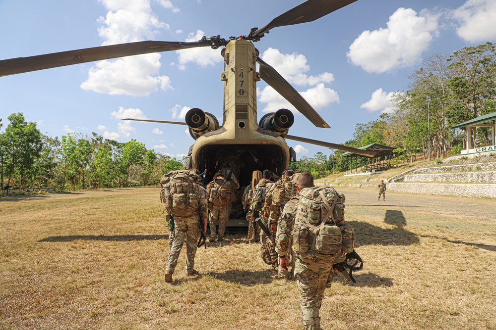 Balikatan 24: 2nd Battalion, 27th Infantry Regiment, 3rd Infantry Brigade Combat Team, 25th Infantry Division conducts air assault operations