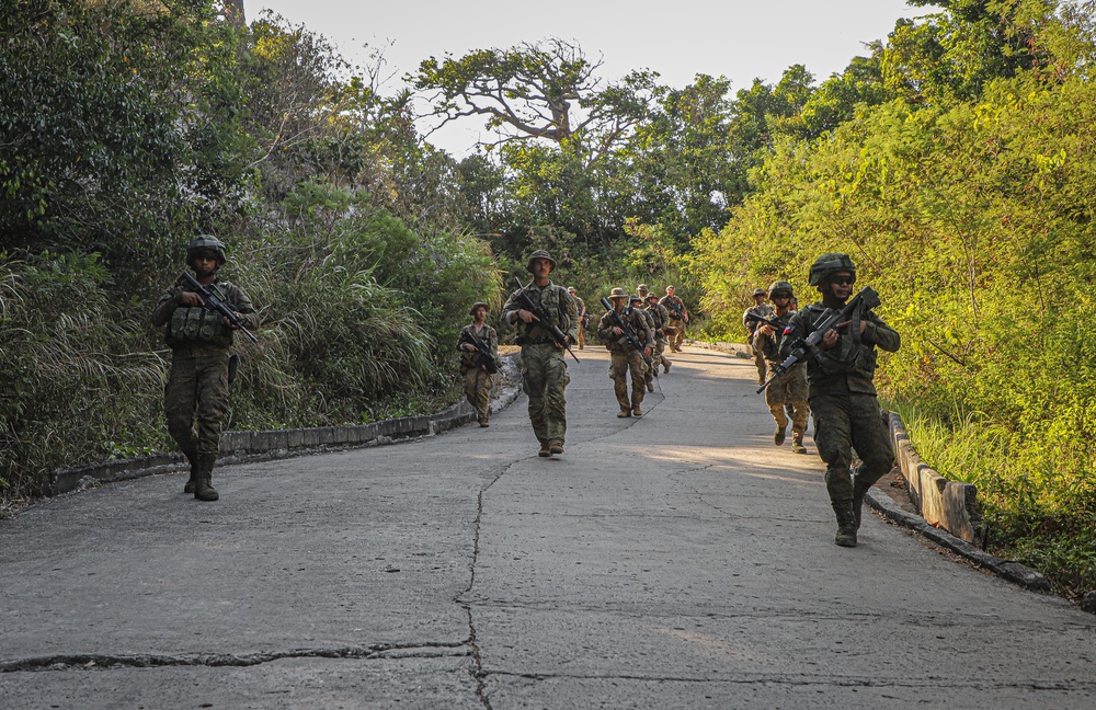 Balikatan 24: 2nd Battalion, 27th Infantry Regiment, 3rd Infantry Brigade Combat Team, 25th Infantry Division conducts reconnaissance operations with 1st Battalion, The Royal Australian Regiment