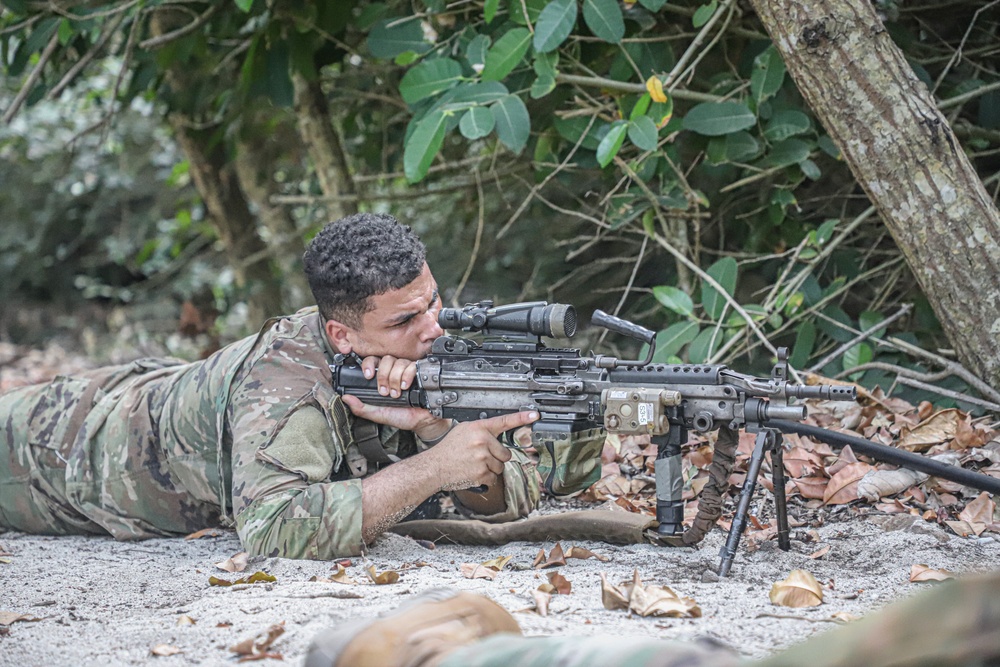 Balikatan 24: 2nd Battalion, 27th Infantry Regiment, 3rd Infantry Brigade Combat Team, 25th Infantry Division conducts reconnaissance operations with 1st Battalion, The Royal Australian Regiment