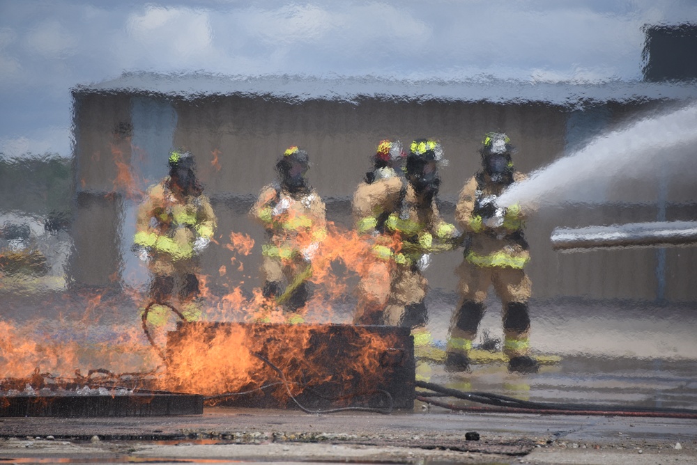 Iowa ARFF fire training