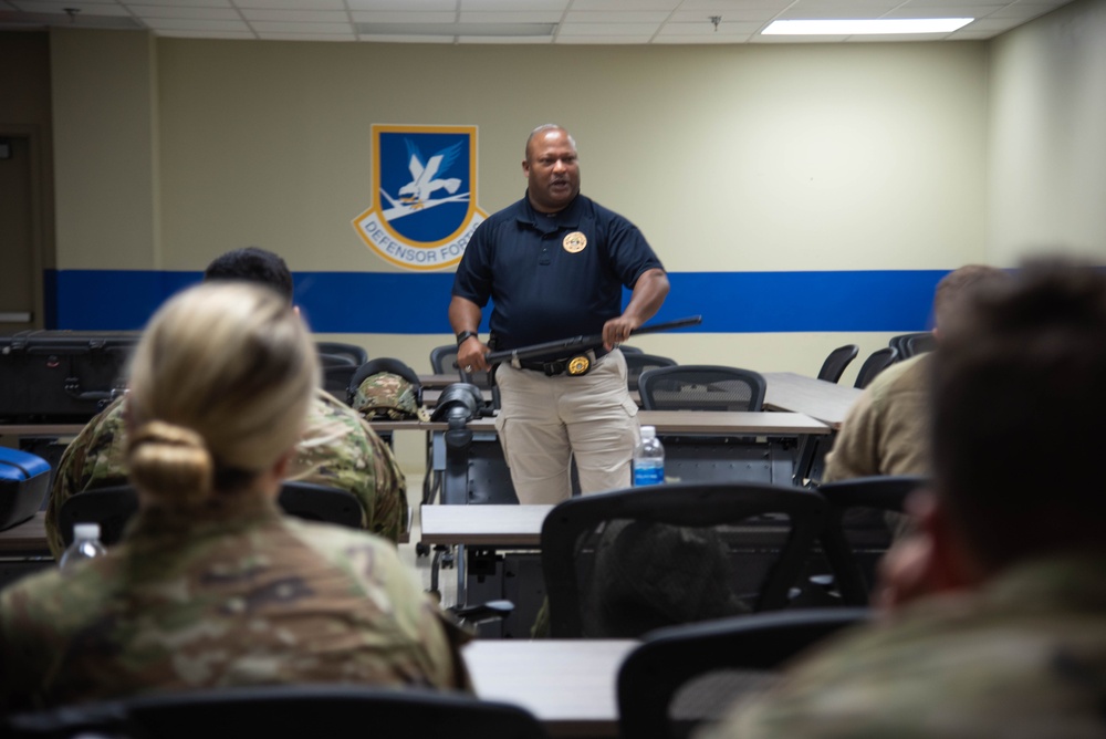 134th Security Forces Squadron trains with Knox County Sheriff's Department