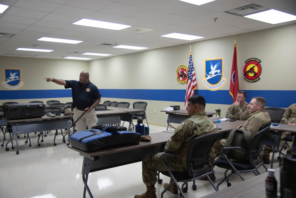 134th Security Forces Squadron trains with Knox County Sheriff's Department.