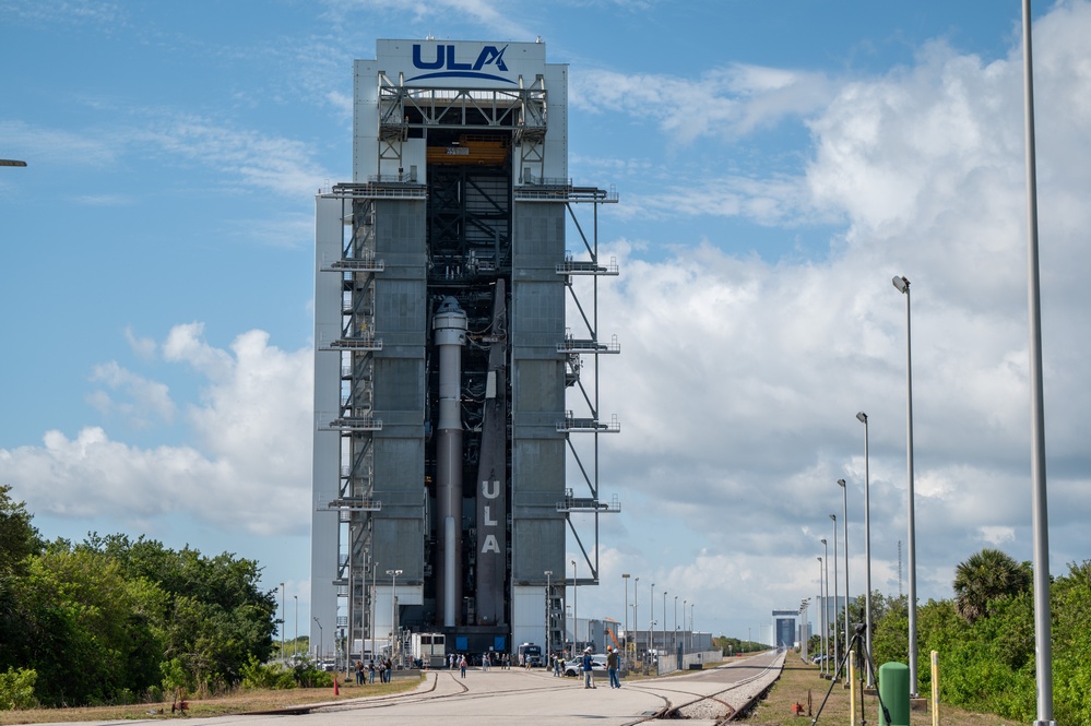 ULA Atlas V Starliner CFT Rollout