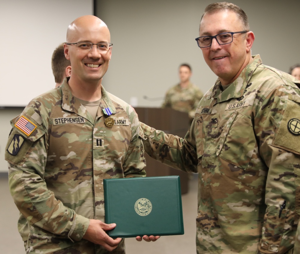 DVIDS - Images - 35th Division Artillery Soldiers Recognized [Image 1 ...