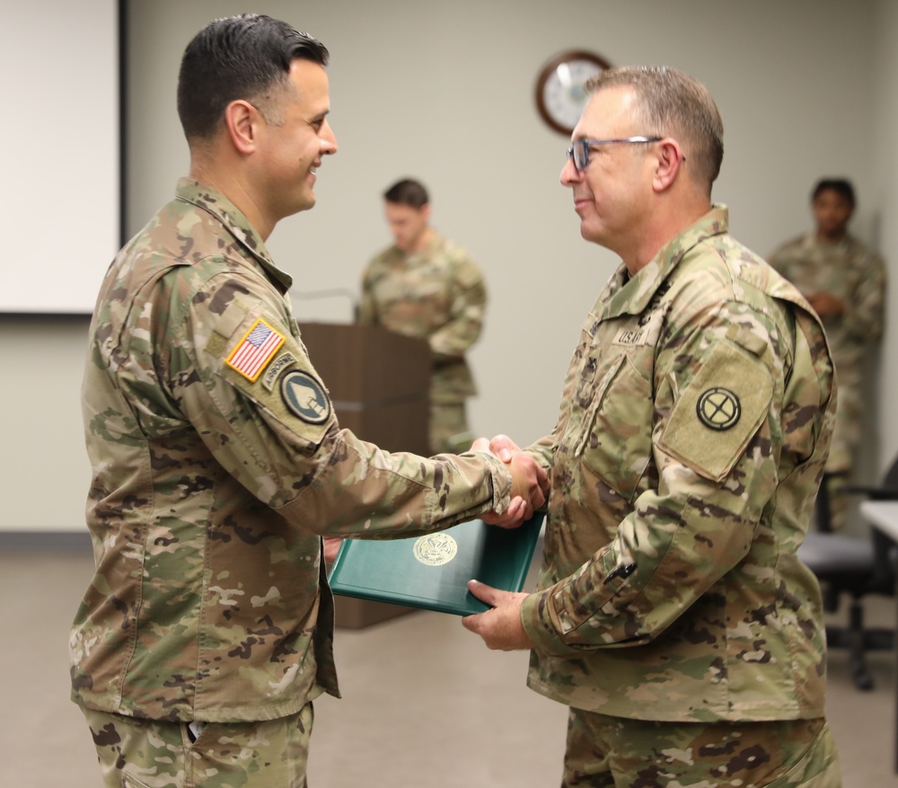 DVIDS - Images - 35th Division Artillery Soldiers Recognized [Image 9 ...