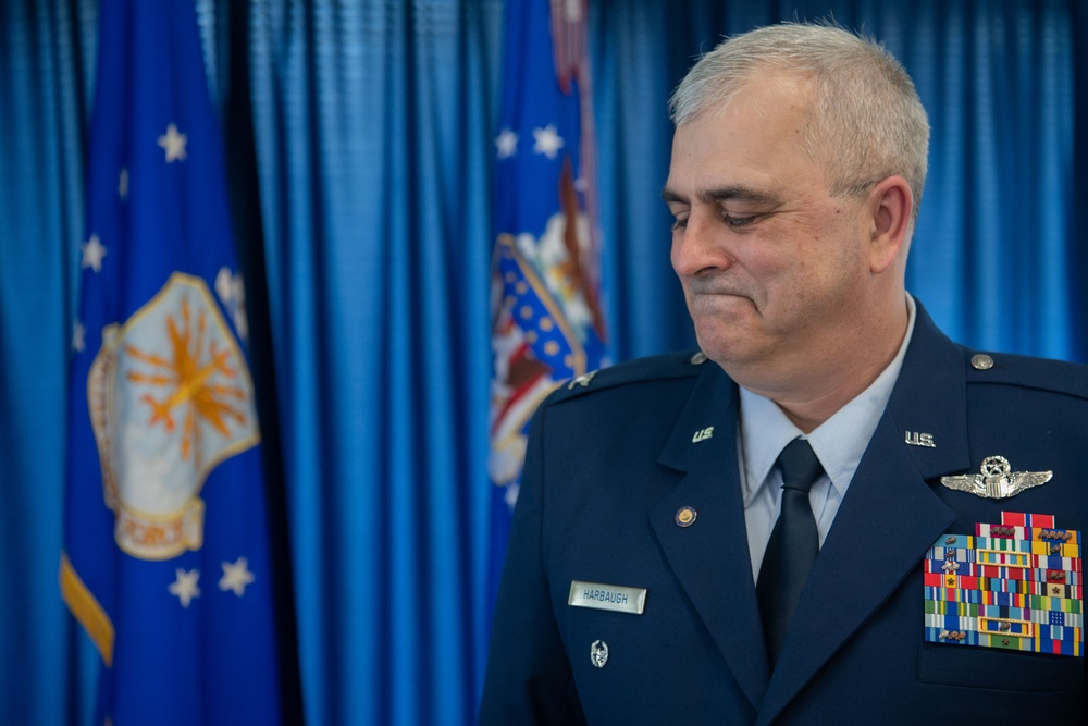 Col. Harbaugh, Deputy Commander 110th Wing Retires
