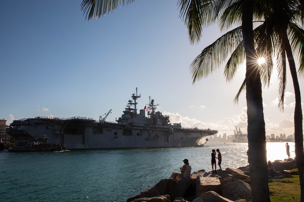 The amphibious assault ship USS Bataan (LHD 5) transits past South Point Park, Miami in support of Fleet Week Miami, May 5, 2024