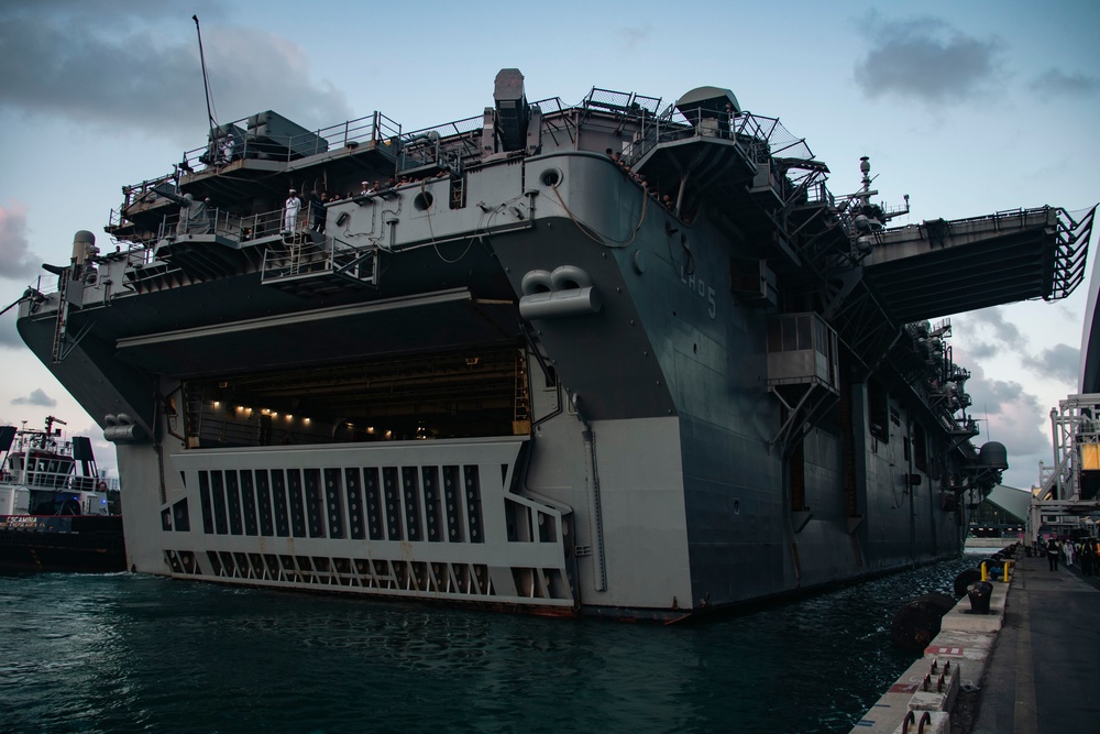 USS Bataan Arrives For Fleet Week Miami