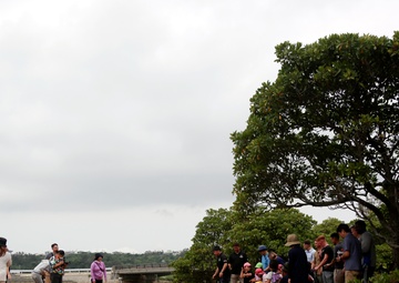 Camp Hansen Marines celebrate Earth Day planting mangrove trees with local children / ハンセン基地海兵隊、アースデイを祝い地元の子どもたちとマングローブを植樹