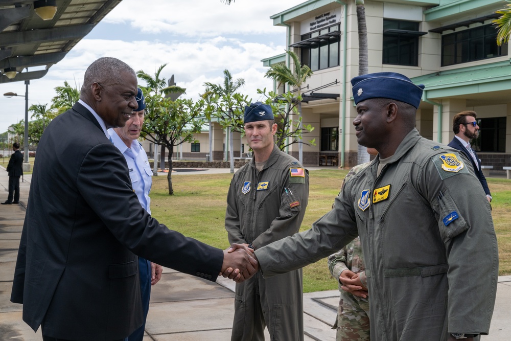 SECDEF meets with Airmen on JBPHH