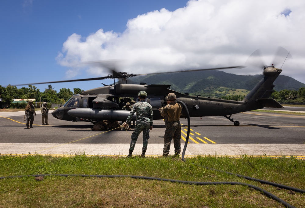 U.S., Philippine Marines conduct FARP operations