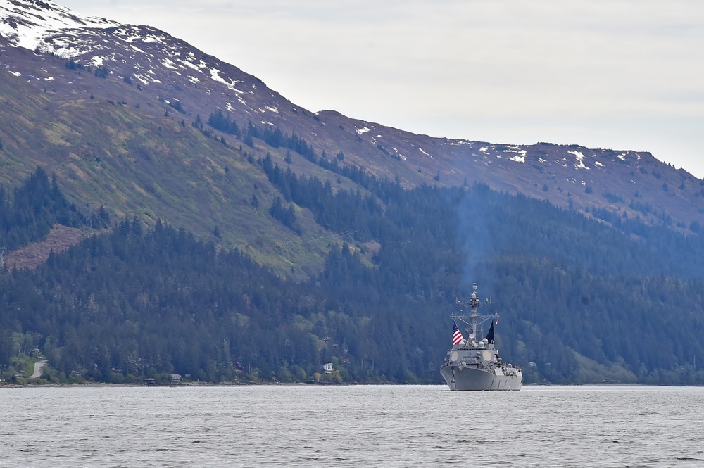 USS William P. Lawrence arrives in Juneau