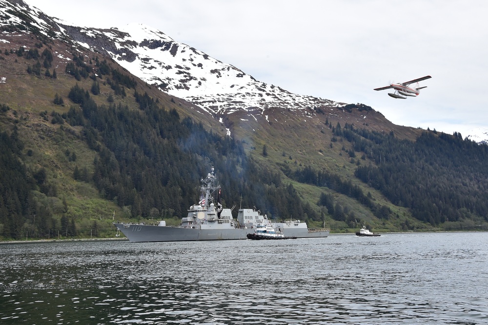 USS William P. Lawrence arrives in Juneau