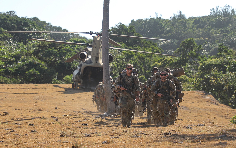 Balikatan 24: 2nd Battalion, 27th Infantry Regiment, 3rd Infantry Brigade Combat Team, 25th Infantry Division conducts air assault onto Batan