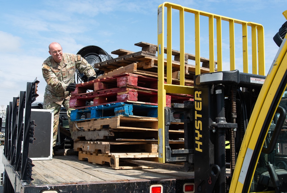 Dover AFB Recycling Center open house a huge success