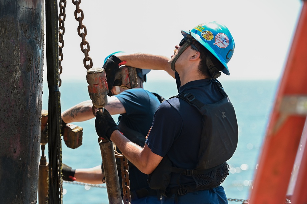 USCGC William Tate buoy evolution