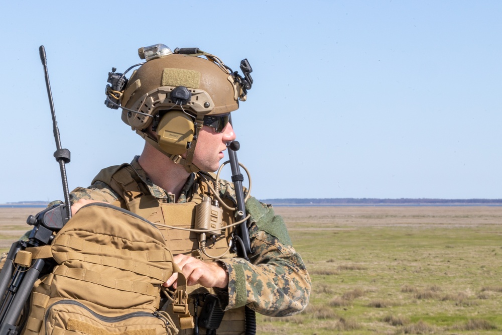 Marines with 2nd Recon conduct Mjolnir Strike