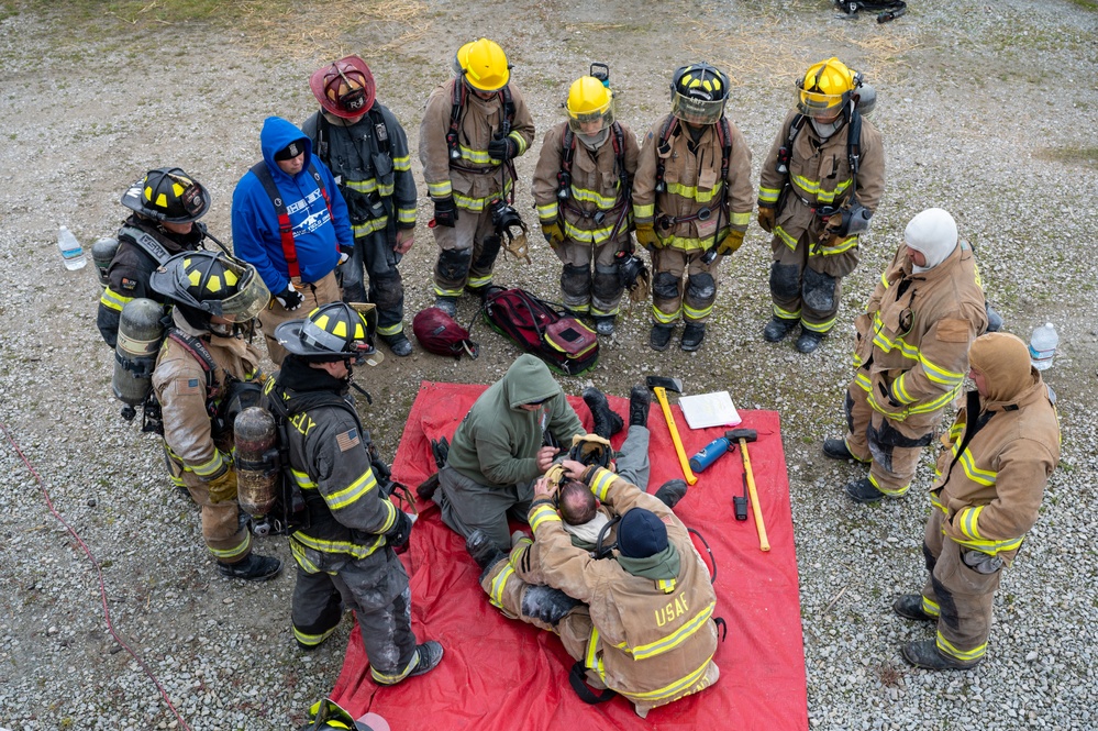 DoD Fire Rescue and Survival Course: Tenth Edition