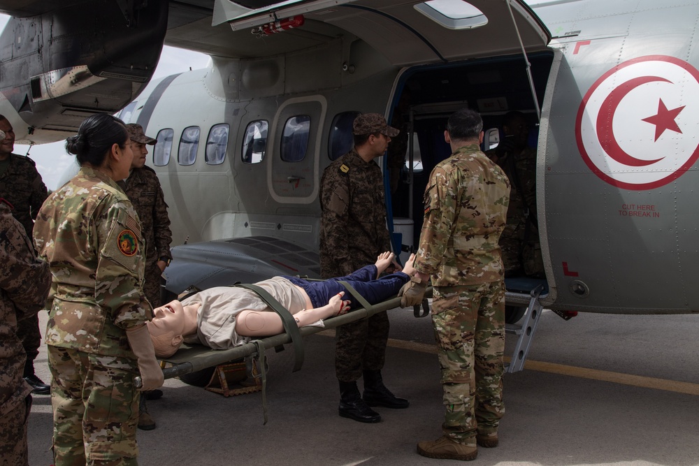 86th Aeromedical Evacuation Squadron trains with Tunisians at African Lion 2024