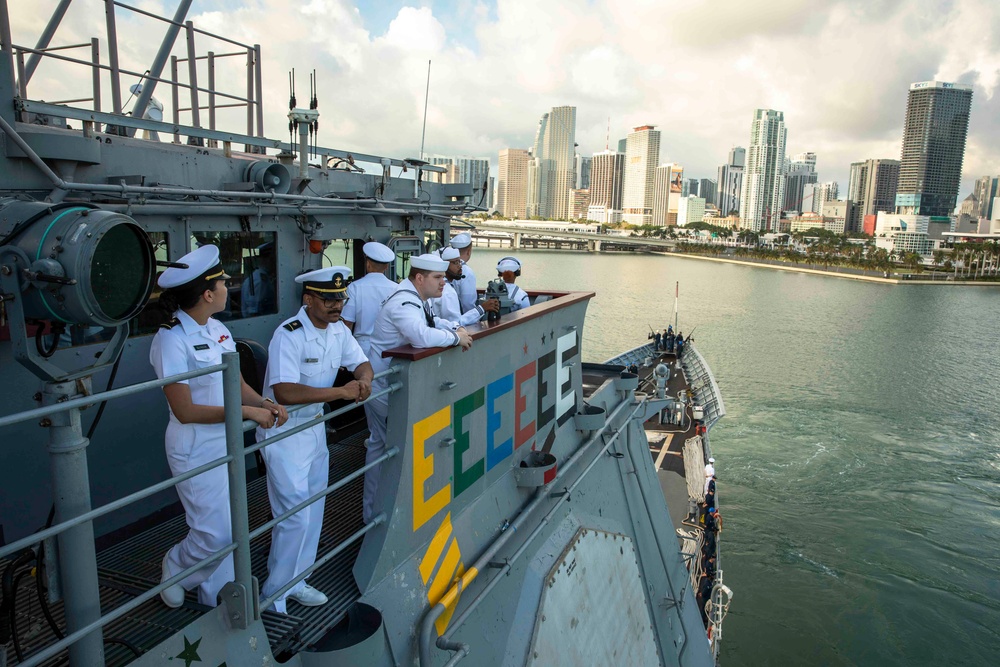 USS Normandy Ports in Miami During Fleet Week