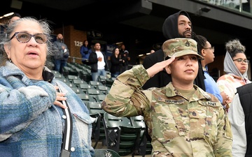 Chicago White Sox honors Army Reserve Soldier as Hero of the Game