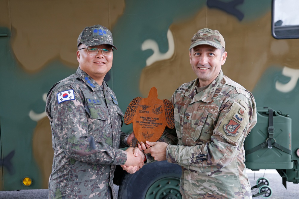 U.S. Air Force - ROKAF Key Leader Engagement