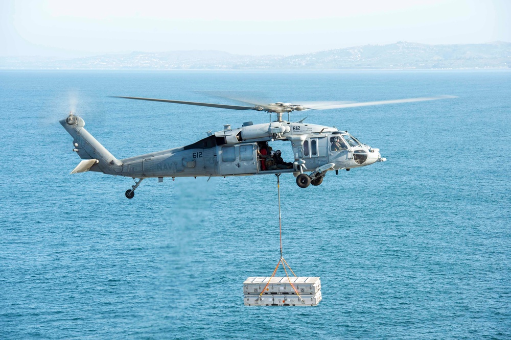 USS Carl Vinson conducts a vertical replenishment